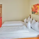 Appartement-haus Blumenhof Апарт-отель Бад-Грисбах