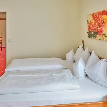 Appartement-haus Blumenhof מלון דירות באד גריסבאך