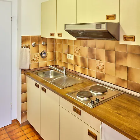 Appartement-haus Blumenhof 公寓式酒店 3*