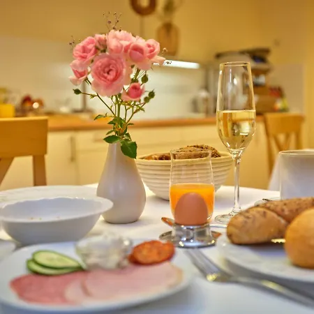 Apart-hotel Appartement-haus Blumenhof 3*